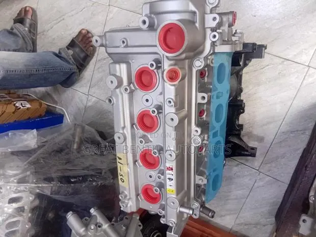 4 Plugs Vit and Yaris New Engine · Photo 1