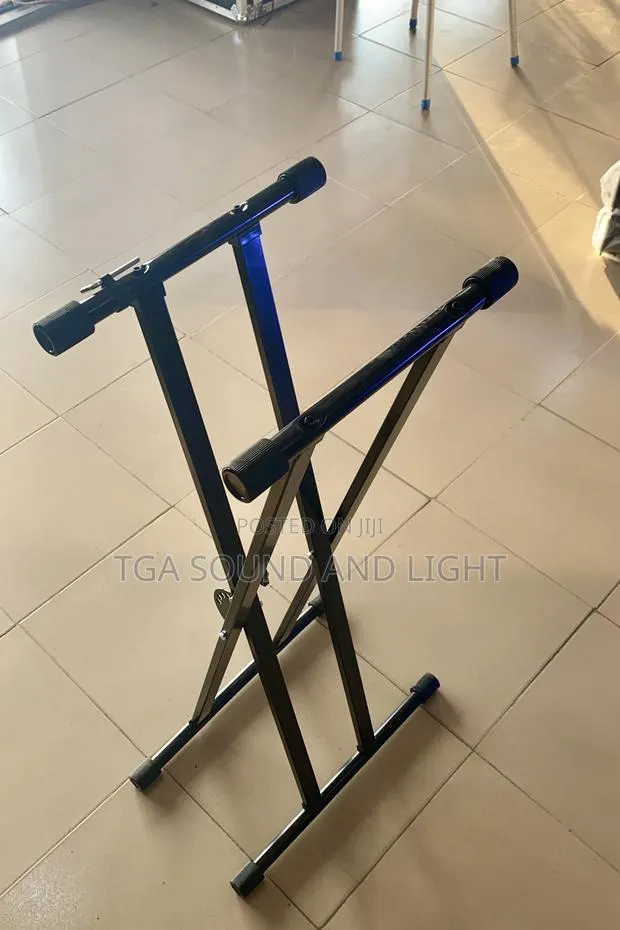 Keyboard Stand (Double X) · Photo 1