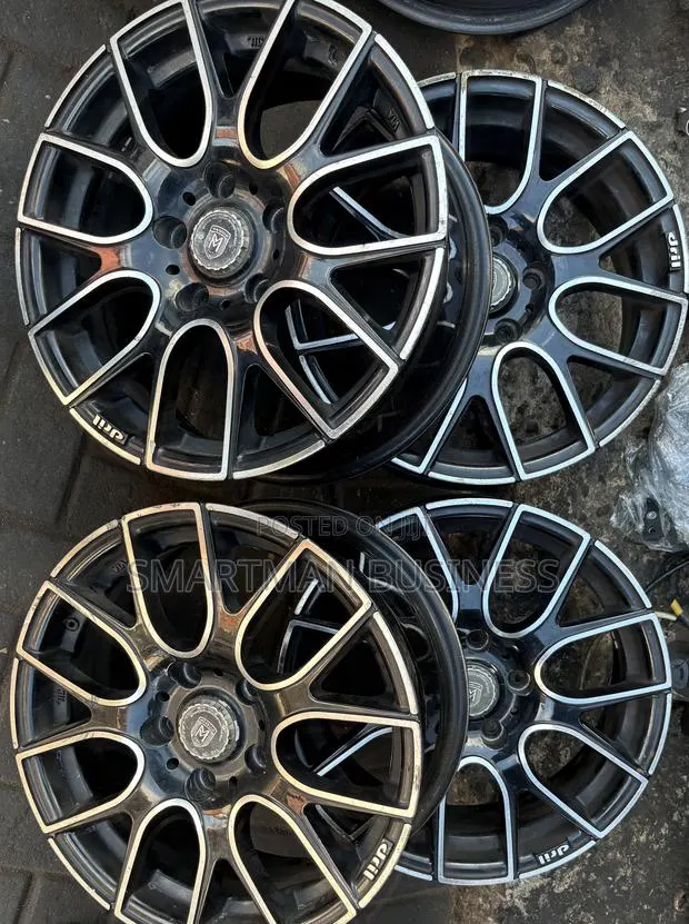 Alloyed Rim 16 for All Cars · Photo 1