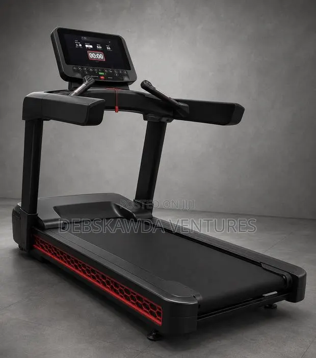 Commercial Fitness Treadmill 200kg+ · Photo 1