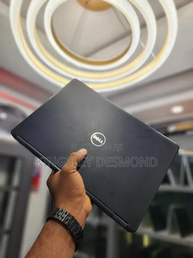 Laptop Dell Latitude 5490 8GB Intel Core i5 SSD 256GB · Photo 1