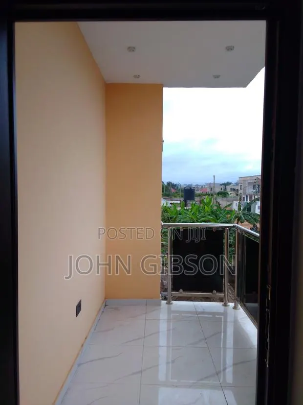 4bdrm Duplex in 4 Bedroom Duplex, Housing Down for sale · Photo 1