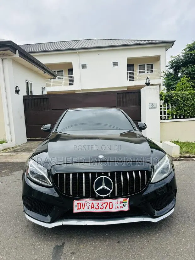 Mercedes-Benz C300 Sport 4Matic Sedan AWD (2.0L 4cyll 7A) 2016 Black · Photo 1