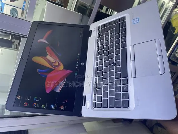 Laptop HP EliteBook 840 G3 8GB Intel Core i5 SSD 256GB · Photo 1