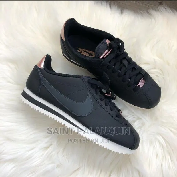 Nike Cortez · Photo 1