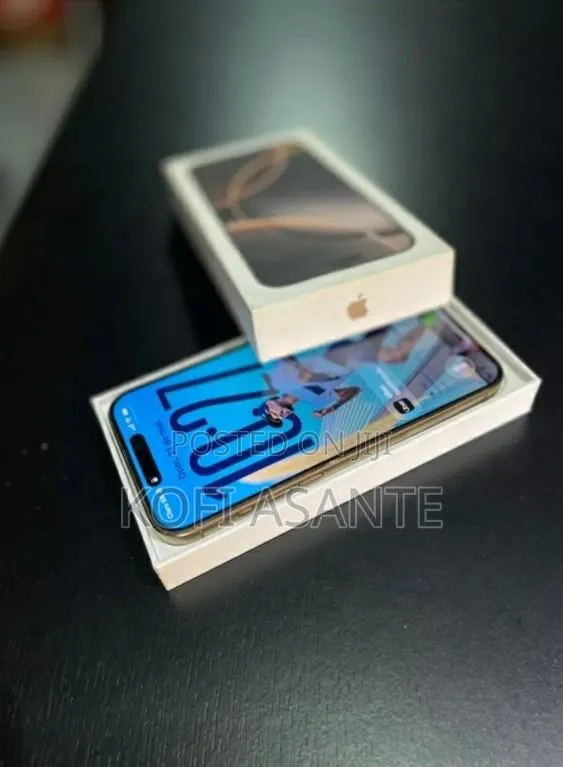 Apple iPhone 16 Pro Max 512 GB Gold · Photo 1