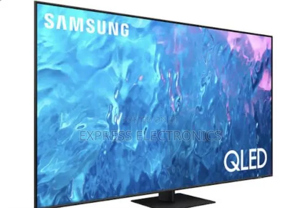 Long Lasting Effects Slim Qled Smart Glossy Samsung 85”Q70c · Photo 1