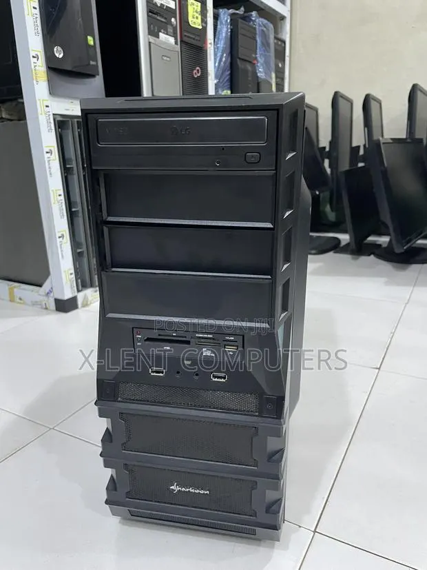 Desktop Computer 12GB AMD HDD 500GB · Photo 1
