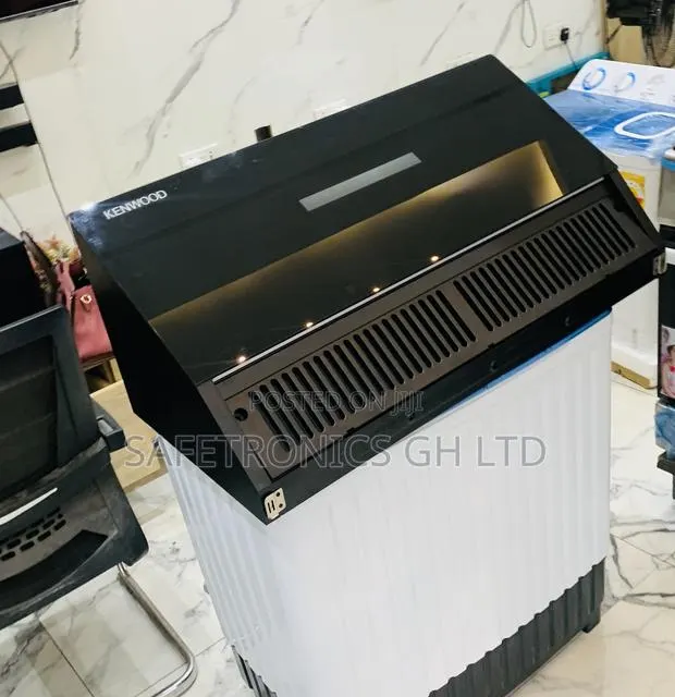 Ultra Modern Kenwood 90cm Heat Extractor · Photo 1