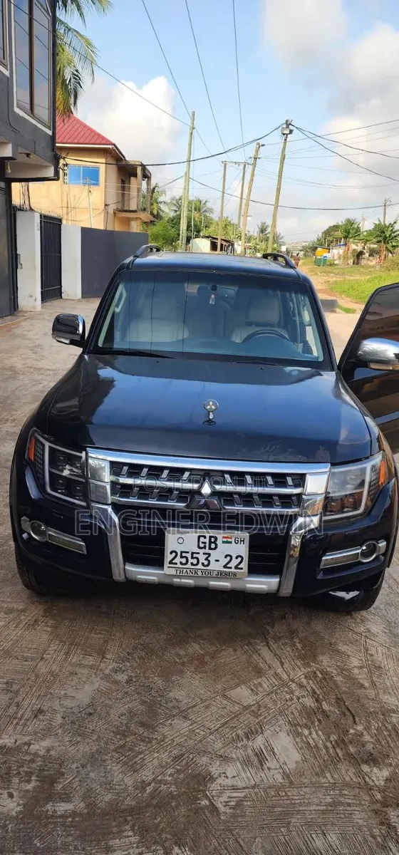 Mitsubishi Pajero 3.0 2012 Black · Photo 1