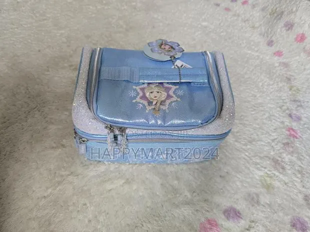 Frozen Elsa Smiggle Themed Glitter Lunch Bag · Photo 1