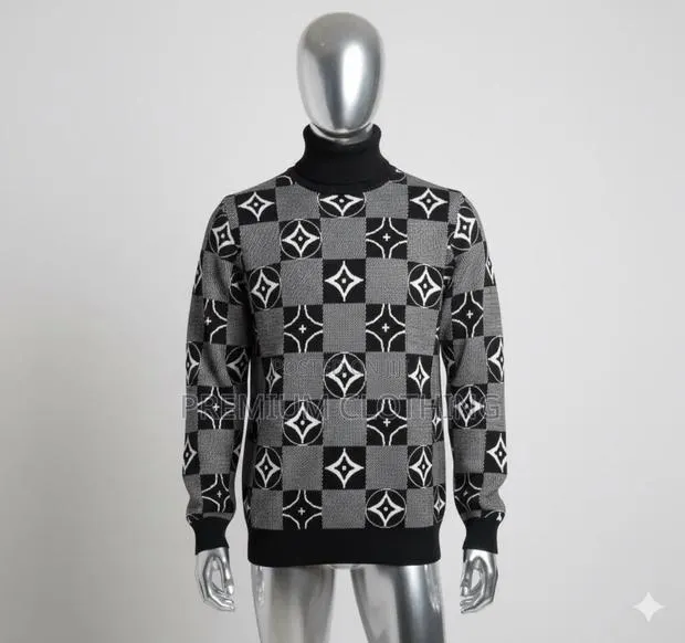 Designer Turtle Neck · Photo 1