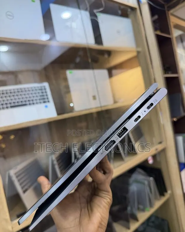 Laptop Lenovo ThinkPad X1 Yoga 32GB Intel Core i7 SSD 512GB · Photo 1