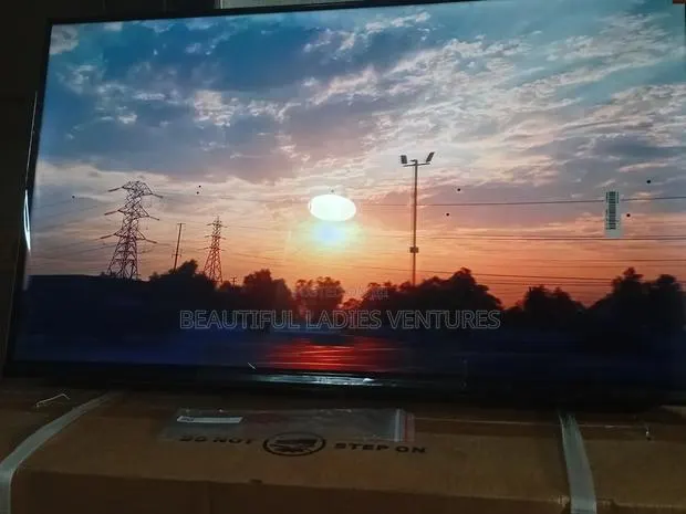 TCL 32” Hd Entertainment Tv for Family Enjoyment · Photo 1
