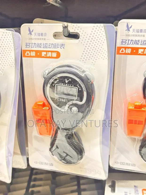 Digital Memory Stopwatch With Whistle · Photo 1