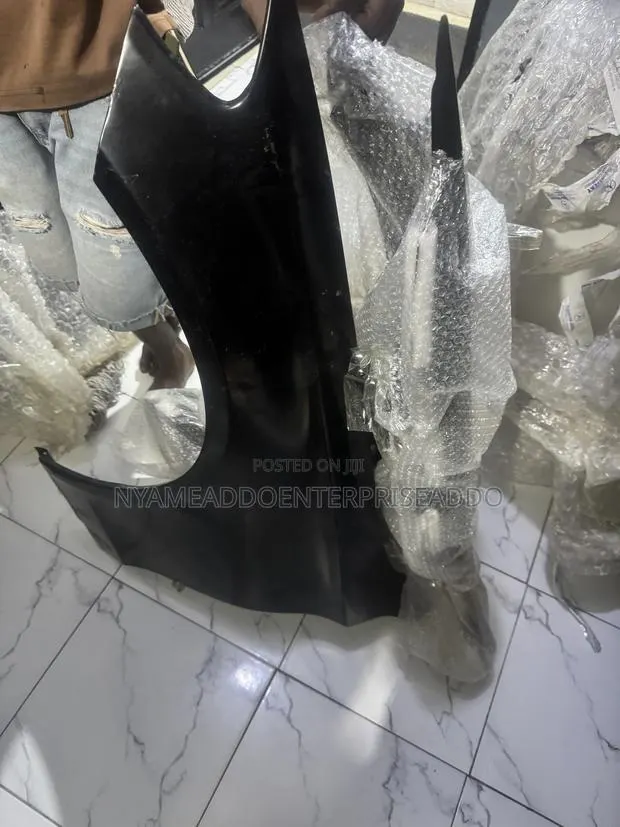 C300 Fender 2 Sets · Photo 1