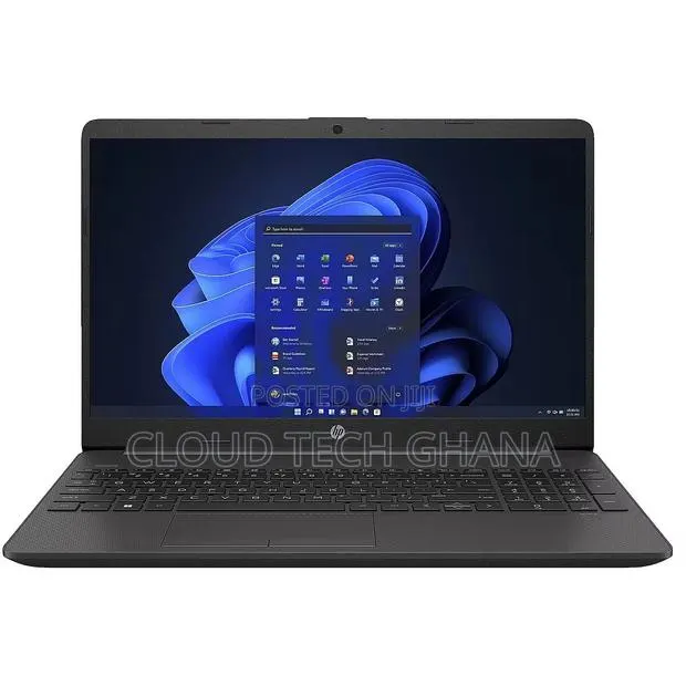 New Laptop HP 250 G8 4GB Intel Core i5 SSD 256GB · Photo 1