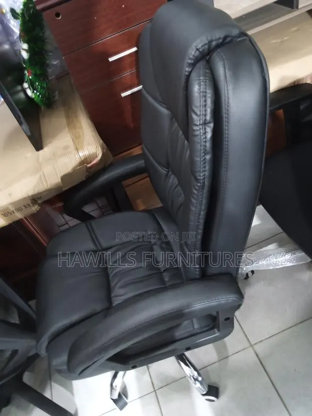 Office Chair · Photo 1
