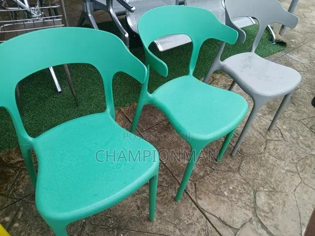 Plastic Chair Fiber · Photo 1
