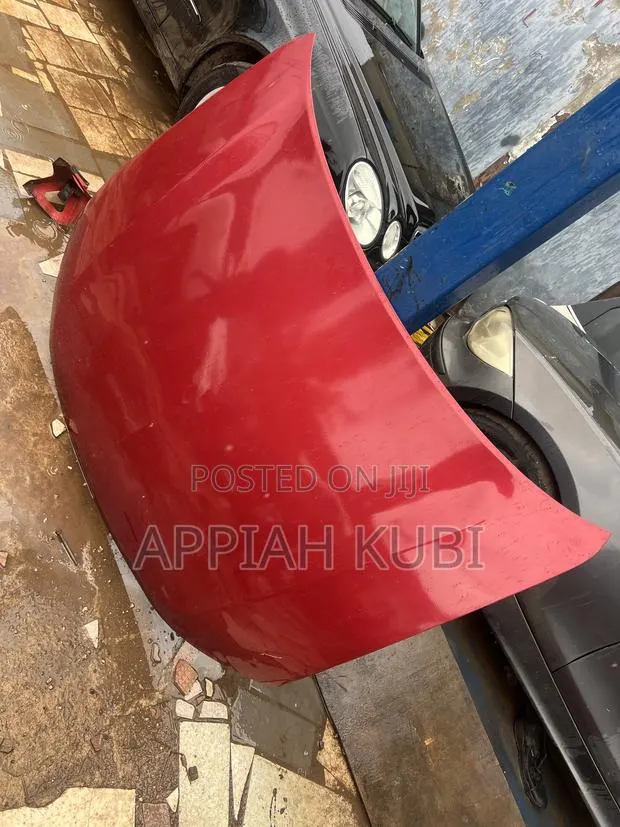 Mitsubishi Outlander Hood 2019 · Photo 1