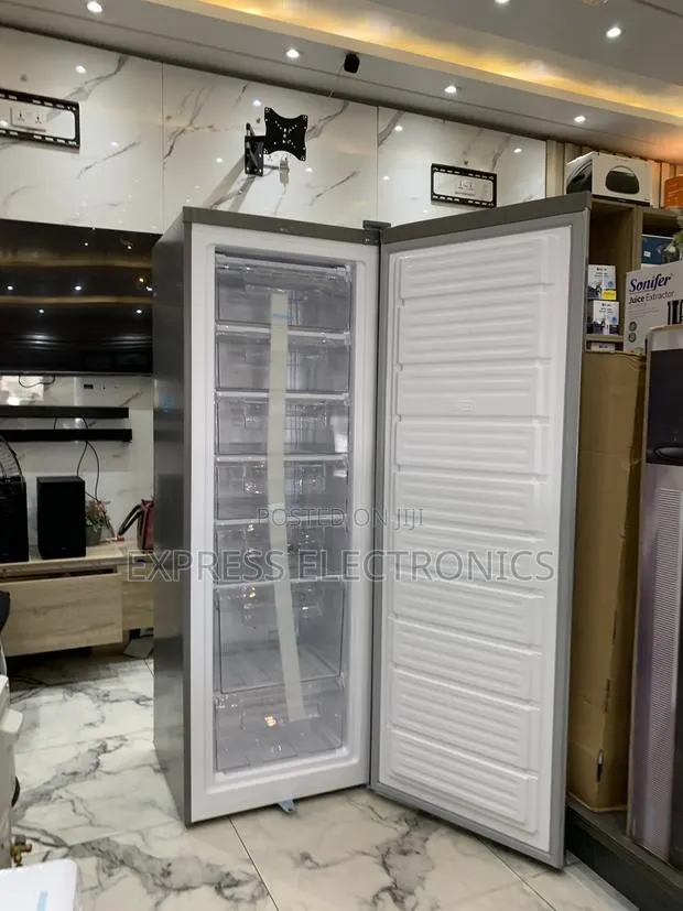Quality Sleek Nasco NASD1-33 Freezer · Photo 1
