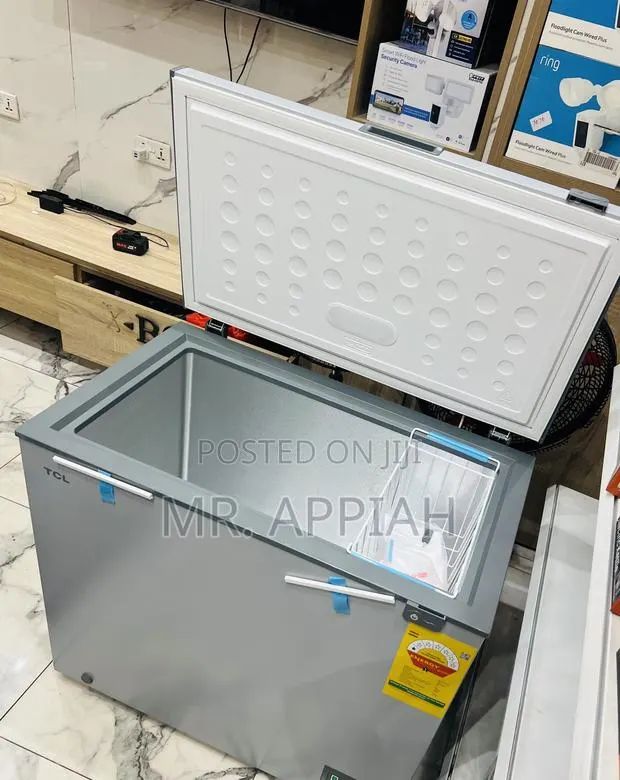 Get TCL 200l Single Door Chest Freezer(200l) · Photo 1