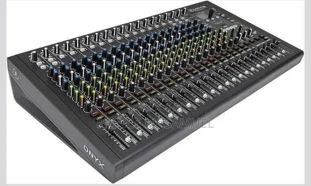 Mackie Onyx 24 Channel Premium Multitracks Mixer · Photo 1