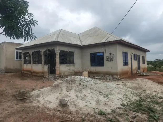 3bdrm House in Wadie Adwumakaase, Kumasi Metropolitan for sale · Photo 1