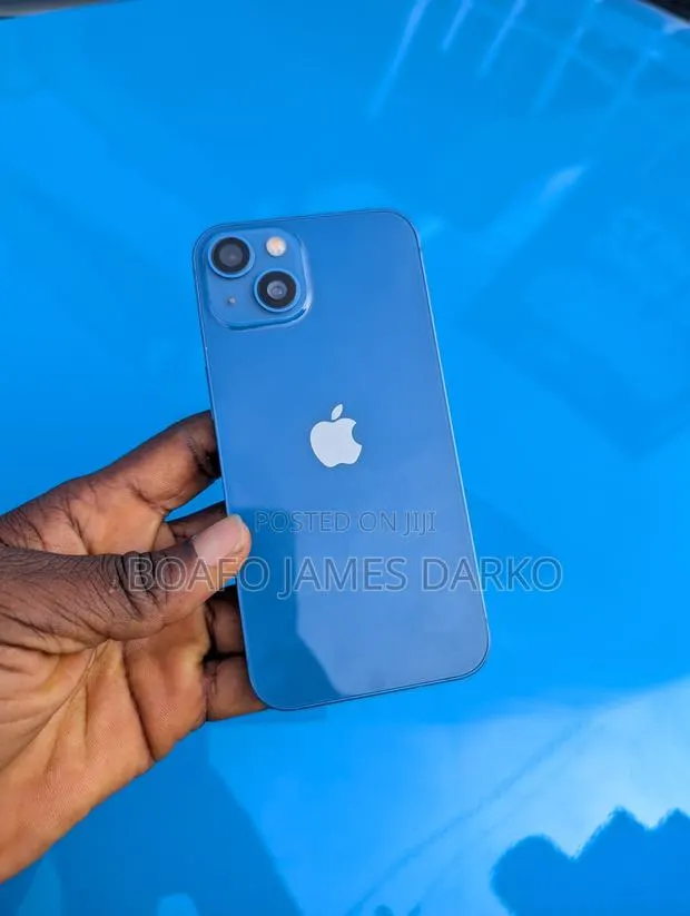 Apple iPhone 13 128 GB Blue · Photo 1