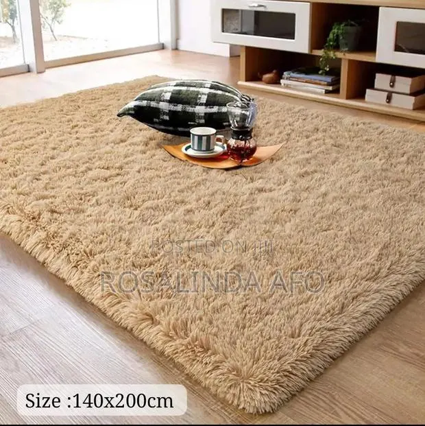 Fine Fluffy Carpet · Photo 1
