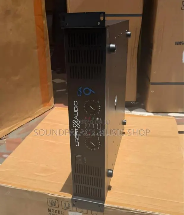 Crest Audio CA 9 Professional Power Amplifier · Photo 1