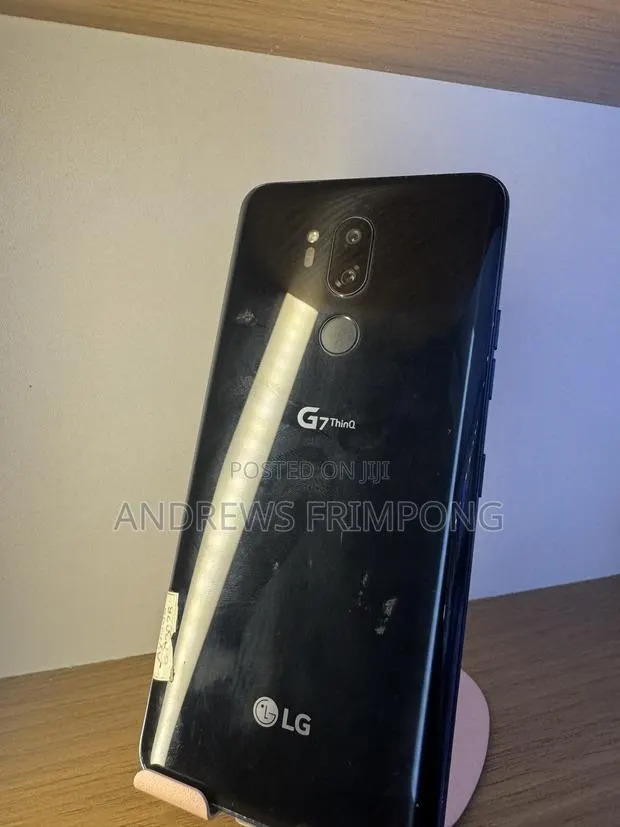 LG G7 ThinQ 64 GB Black · Photo 1
