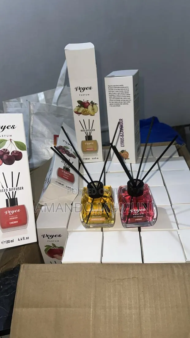 Veyes Perfume Reed Diffuser · Photo 1