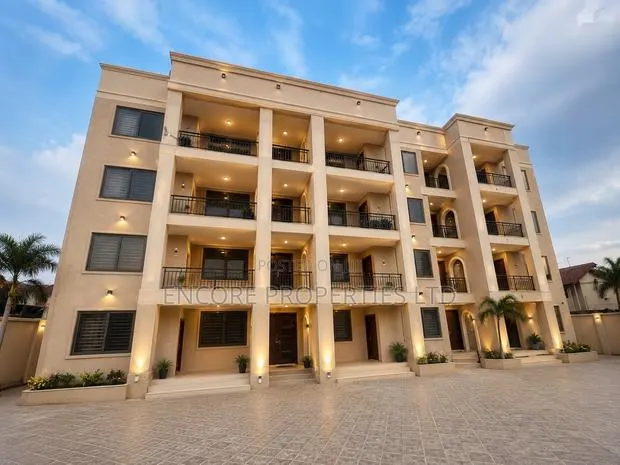 6bdrm Apartment in School Junction for sale · Photo 1