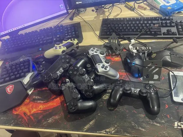 Ps4 Original Home Used Controllers · Photo 1