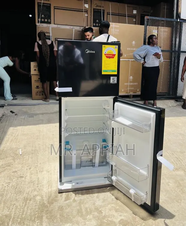 Energy Sufficient Midea 2 Door Refrigerator(Mdrt187)127liters · Photo 1