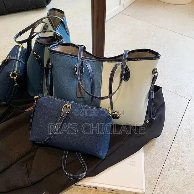 Classic Tote Handbag · Photo 1