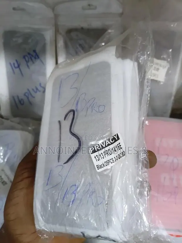 iPhone 13 Pro Glass · Photo 1