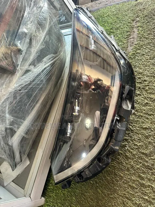 Hyundai Sonata 2023 Headlights · Photo 1