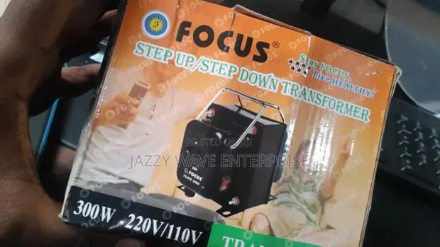 300 Watt Step Down / Step Up · Photo 1
