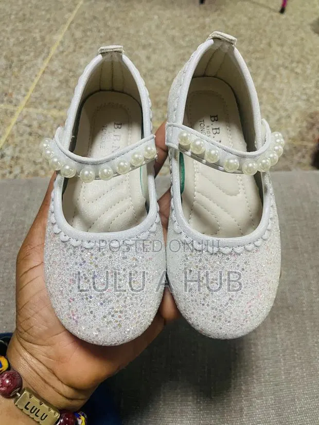Children’S Shoes · Photo 1
