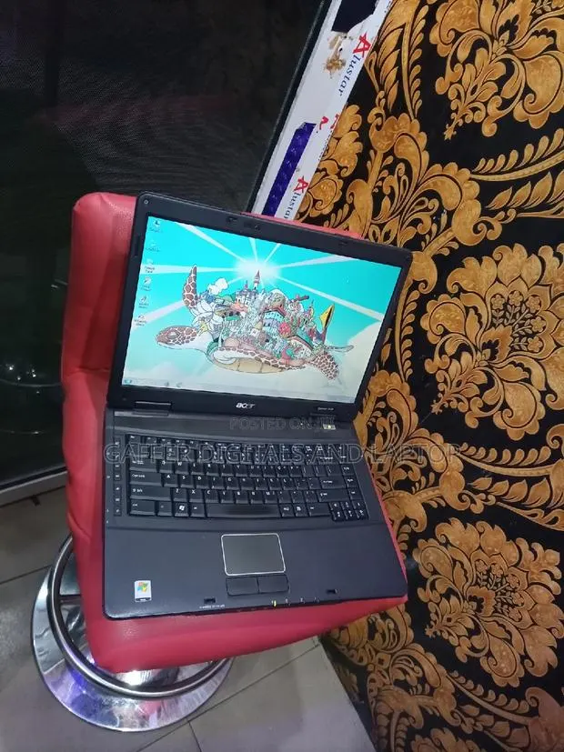 New Laptop Acer Aspire 2420 4GB Intel Core 2 Duo HDD 160GB · Photo 1