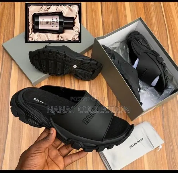 Balenciaga Track Slides · Photo 1