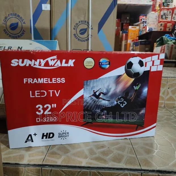 Ultra-Modern 32" Led Digital Satellite Tv · Photo 1