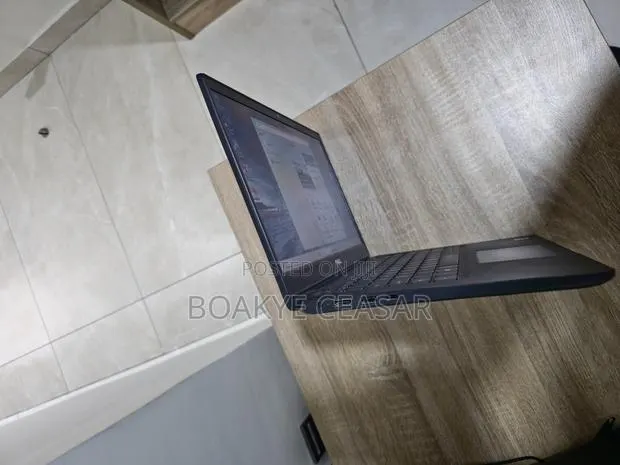 Laptop Dell Latitude 3410 16GB Intel Core i5 SSD 256GB · Photo 1