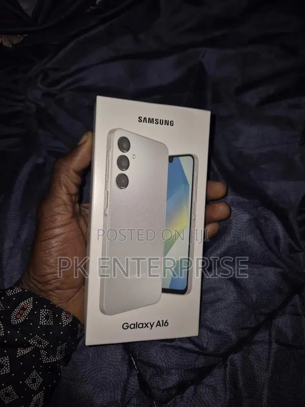 New Samsung Galaxy A16 128 GB White · Photo 1