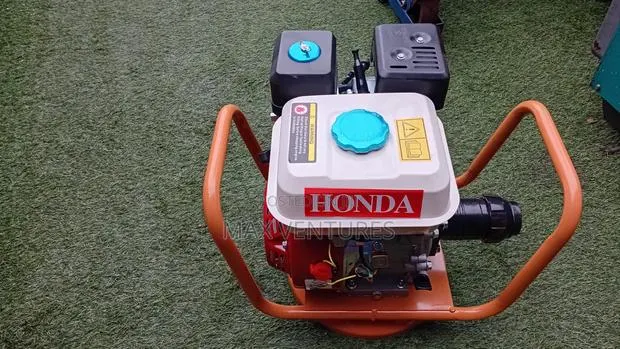 Honda 6.5HP Concrete Vibrator – Powerful Reliable 6.5hp · Photo 1