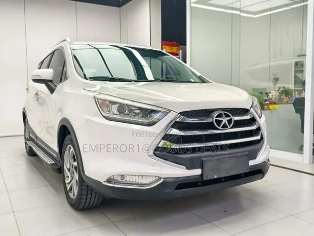 JAC S3 2016 White · Photo 1