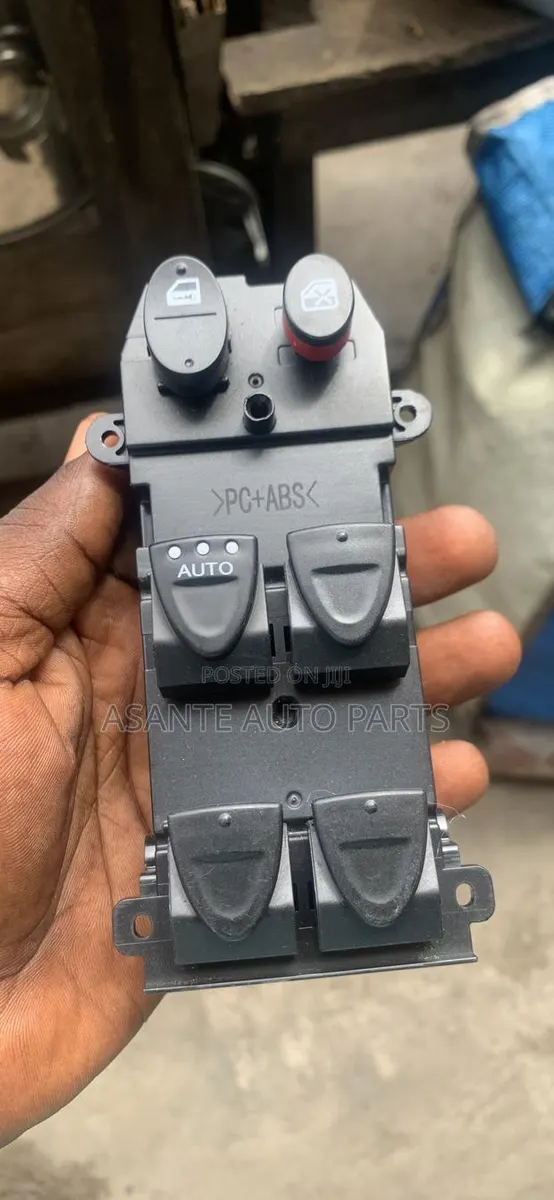 Honda Civic Door Switch · Photo 1
