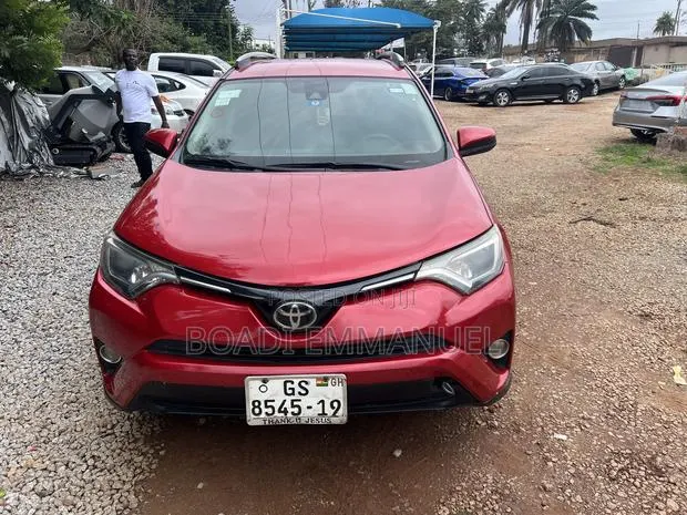 Toyota RAV4 2016 Red · Photo 4
